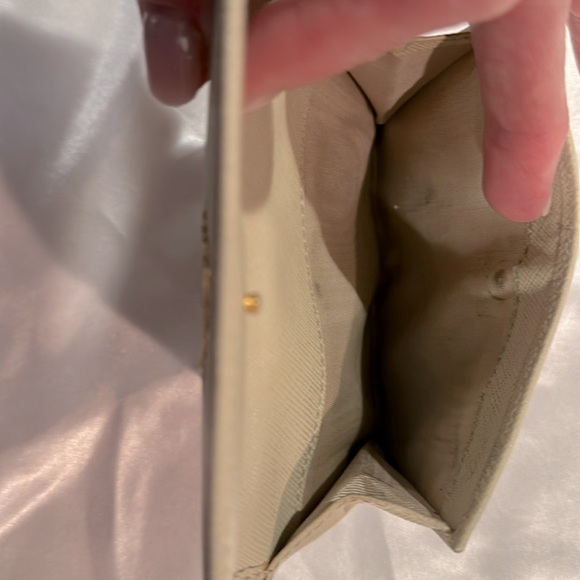 PRADA WALLET - Picture 4 of 6